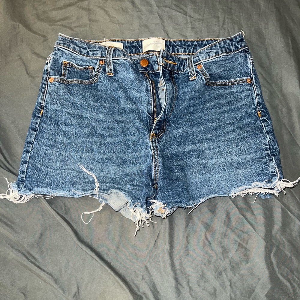 Womens distressed jean shorts